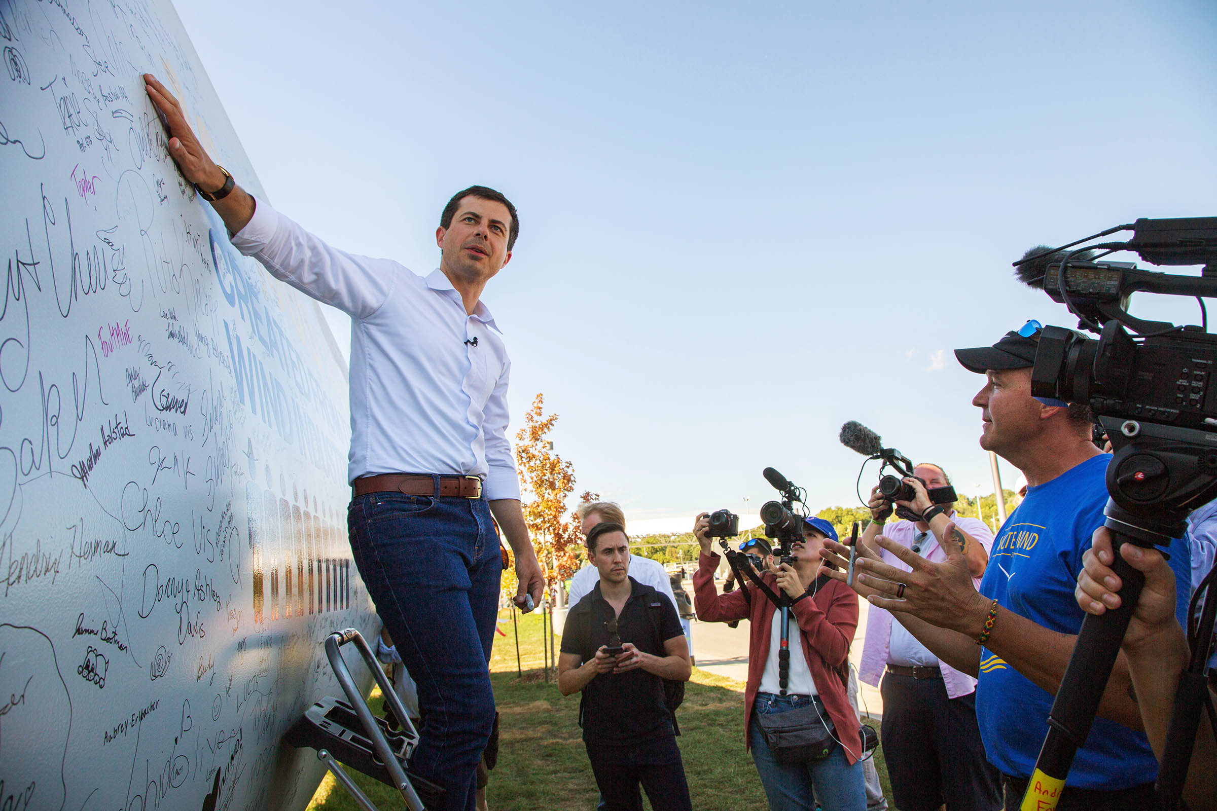 Pete Buttigieg Signs Turbine Blade